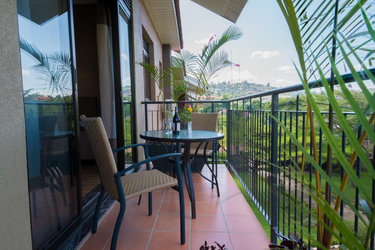 Speke Apartments Kitante Kampala Exterior foto